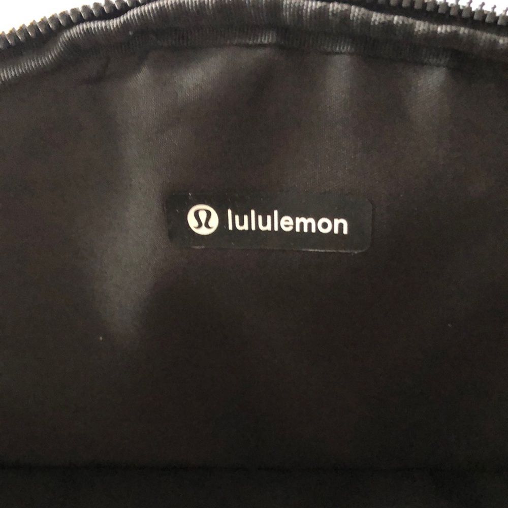 Lululemon Athletica Black Crossbody Bag with Gold Zipper - Picture 5 of 7